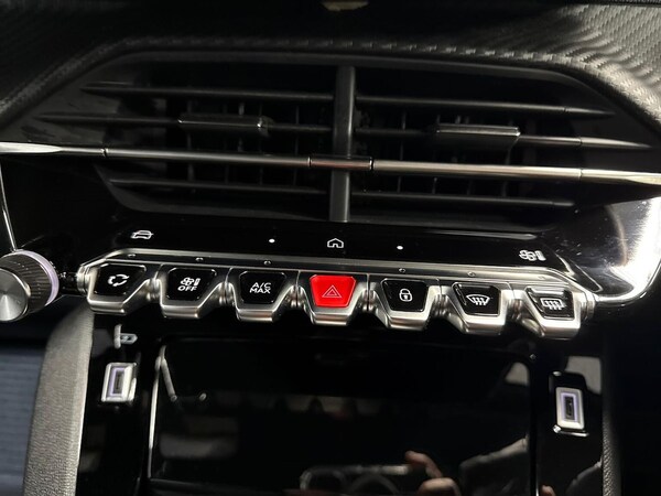 Used Peugeot 2008 2024 for sale - 76159511: Photo 22