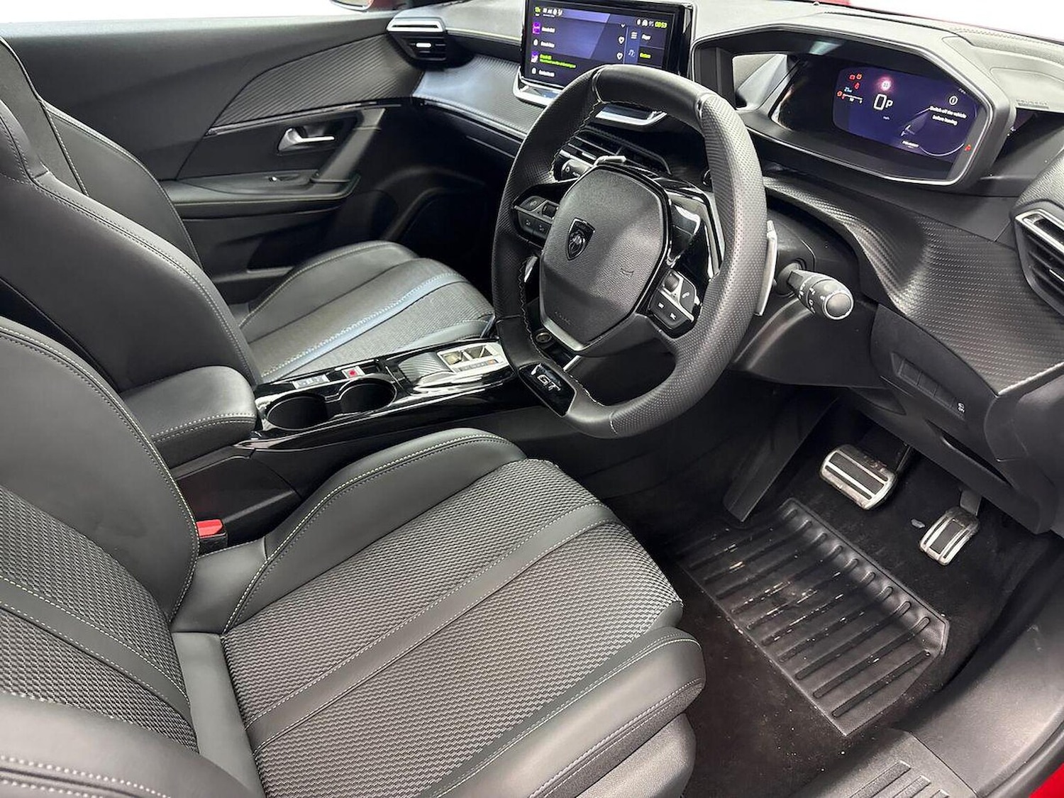 Used Peugeot 2008 2024 for sale - 77973925: Photo 15