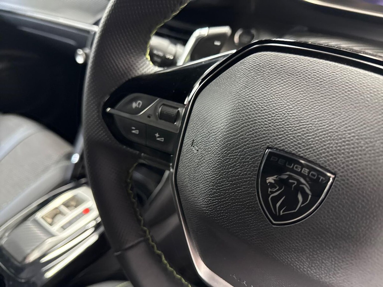 Used Peugeot 2008 2024 for sale - 77973925: Photo 25