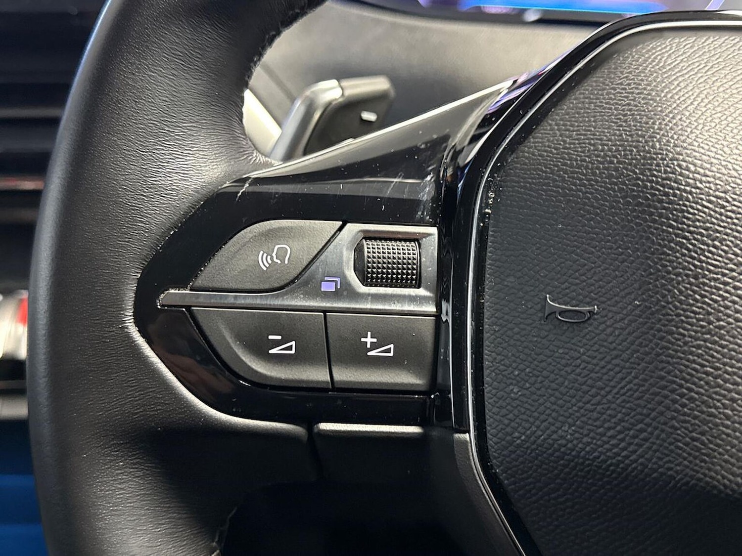 Used Peugeot 5008 2023 for sale - 76911297: Photo 24