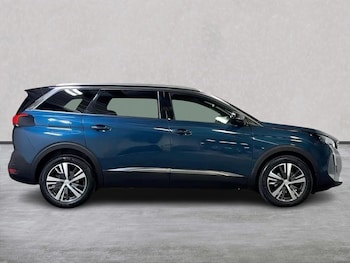 Used Peugeot 5008 2023 for sale - 76911297: Photo