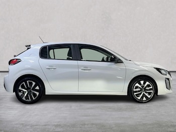 Used Peugeot 208 2024 for sale - 76407437: Photo