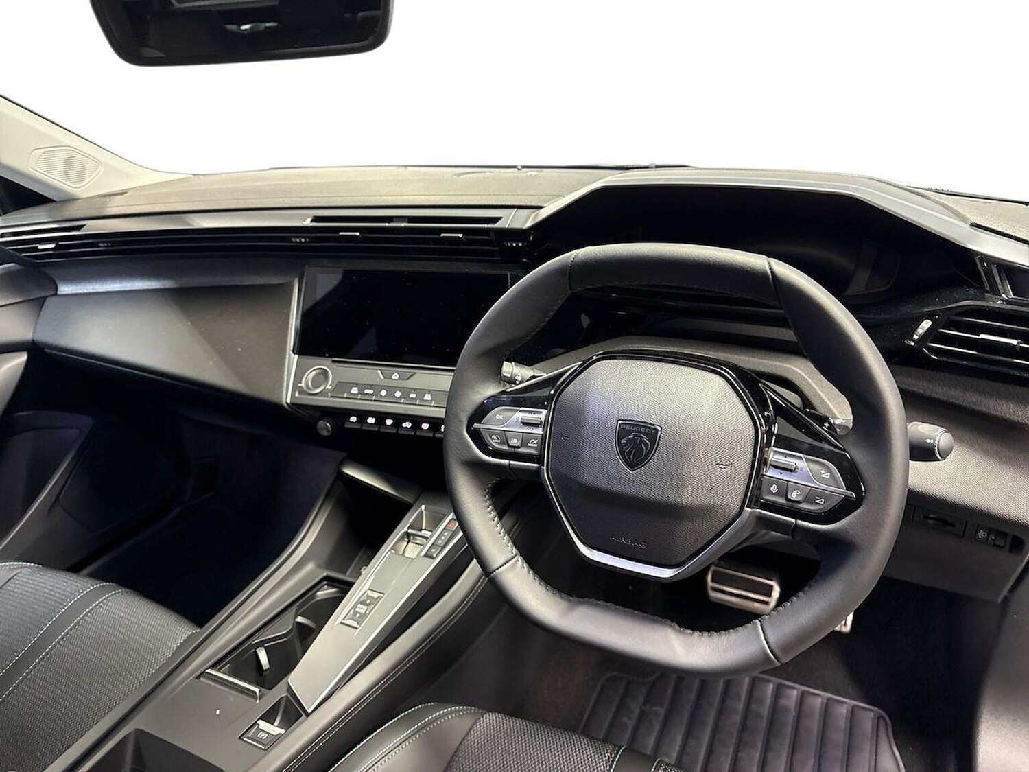 Used Peugeot 408 2025 for sale - 76877964: Photo 8