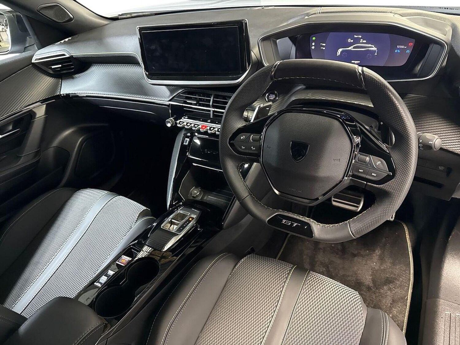 Used Peugeot 2008 2025 for sale - 77616710: Photo 9