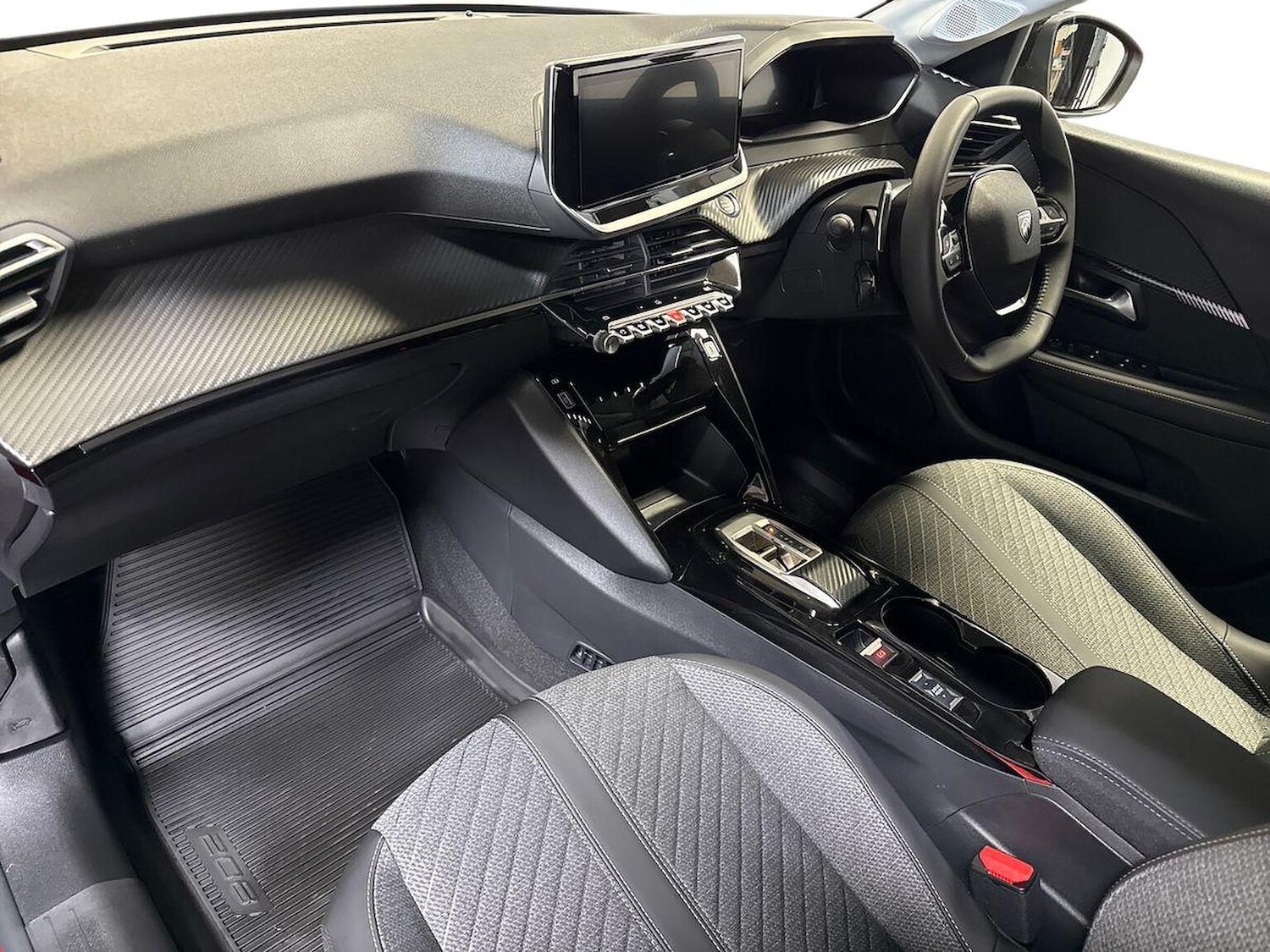 Used Peugeot 208 2025 for sale - 76945906: Photo 7