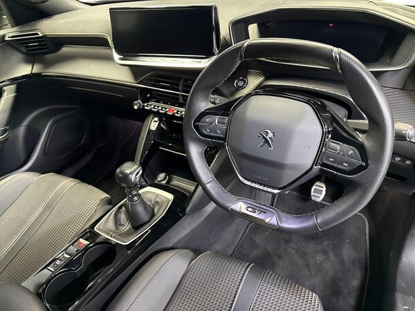 Used Peugeot 2008 2022 for sale - 76236972: Photo 15