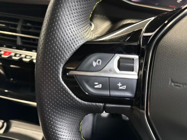 Used Peugeot 2008 2022 for sale - 76236972: Photo 24