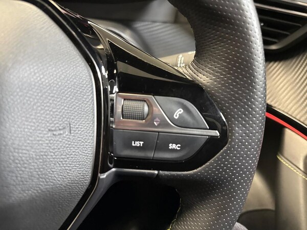 Used Peugeot 2008 2022 for sale - 76236972: Photo 25