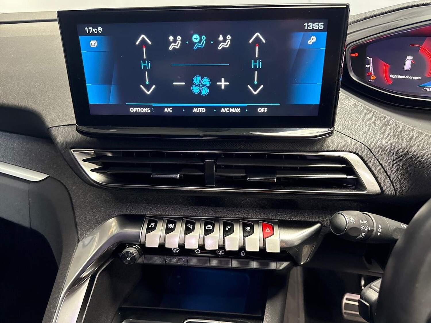 Used Peugeot 3008 2023 for sale - 76300743: Photo 11