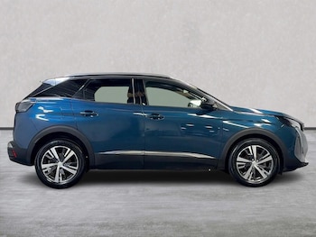 Used Peugeot 3008 2023 for sale - 76300743: Photo