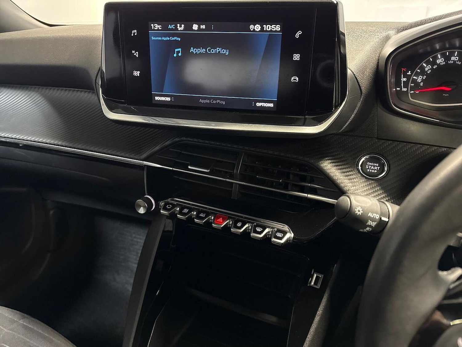 Used Peugeot 2008 2023 for sale - 77001900: Photo 13