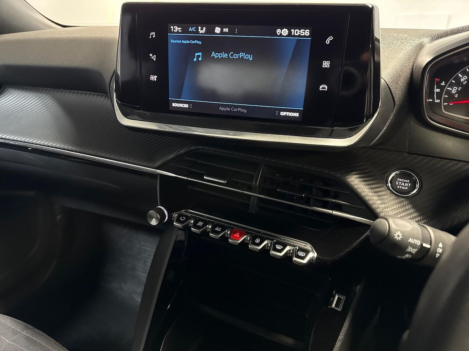 Used Peugeot 2008 2023 for sale - 77001900: Photo 23