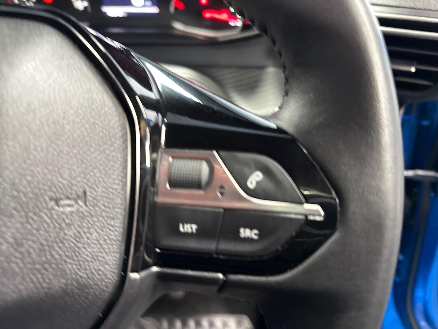 Used Peugeot 2008 2023 for sale - 76300744: Photo 25