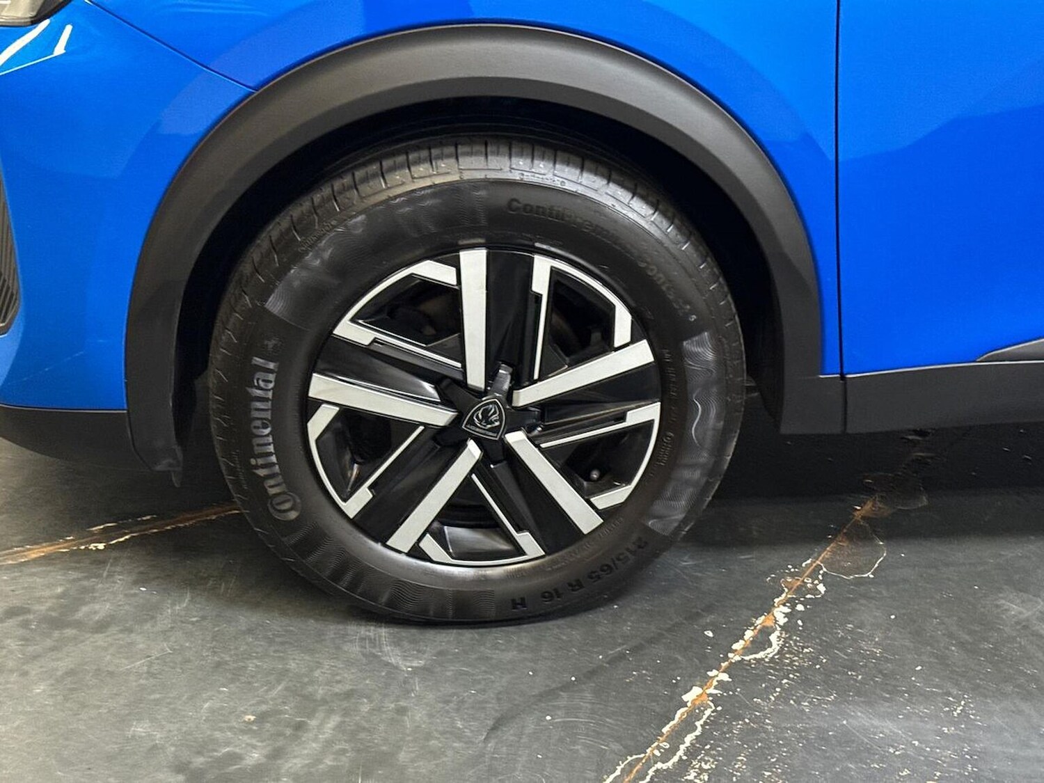 Used Peugeot 2008 2023 for sale - 76300744: Photo 6