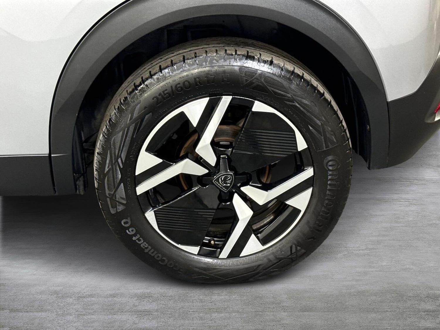 Used Peugeot 2008 2025 for sale - 78193818: Photo 8