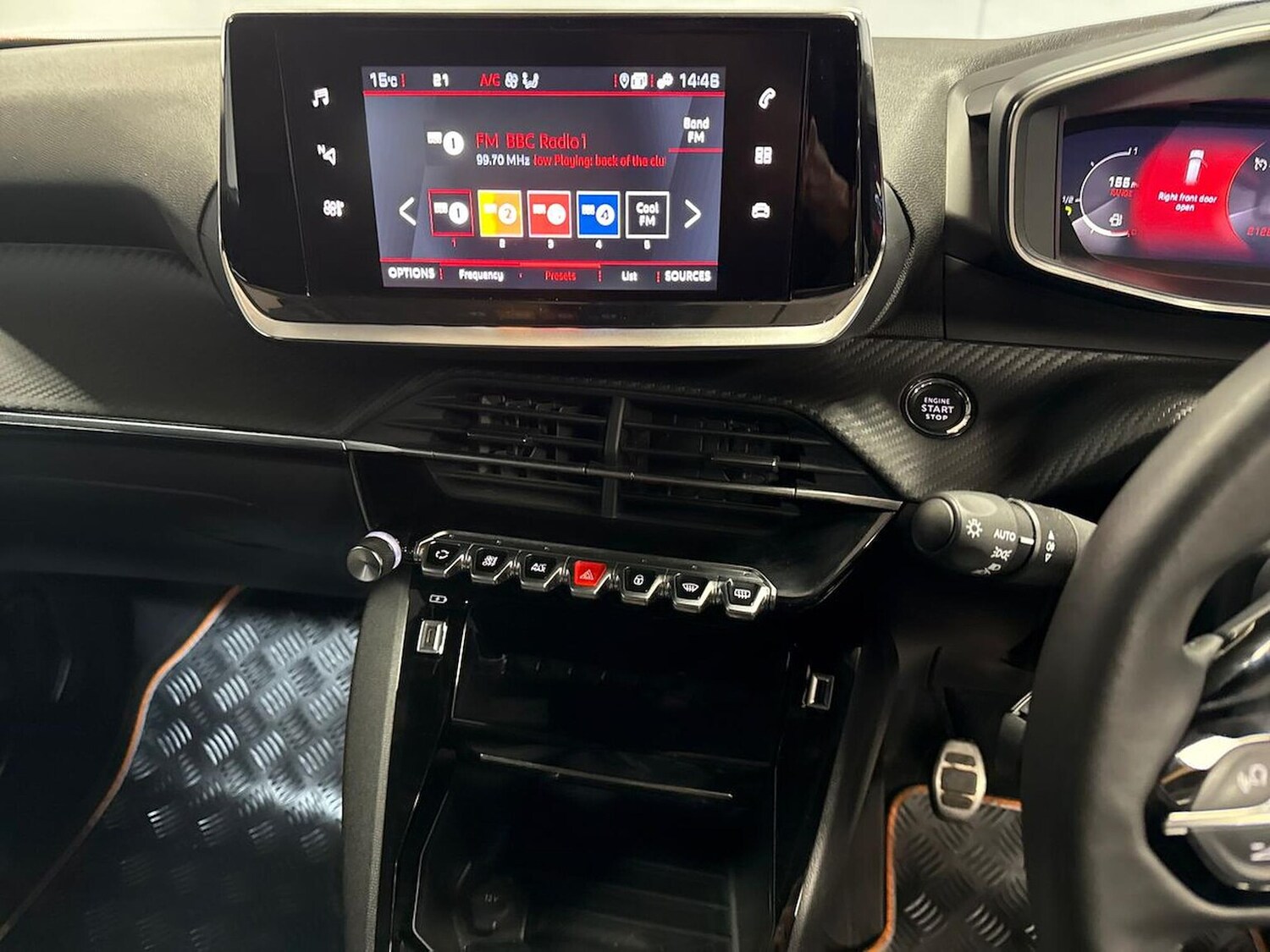 Used Peugeot 2008 2023 for sale - 76403433: Photo 13