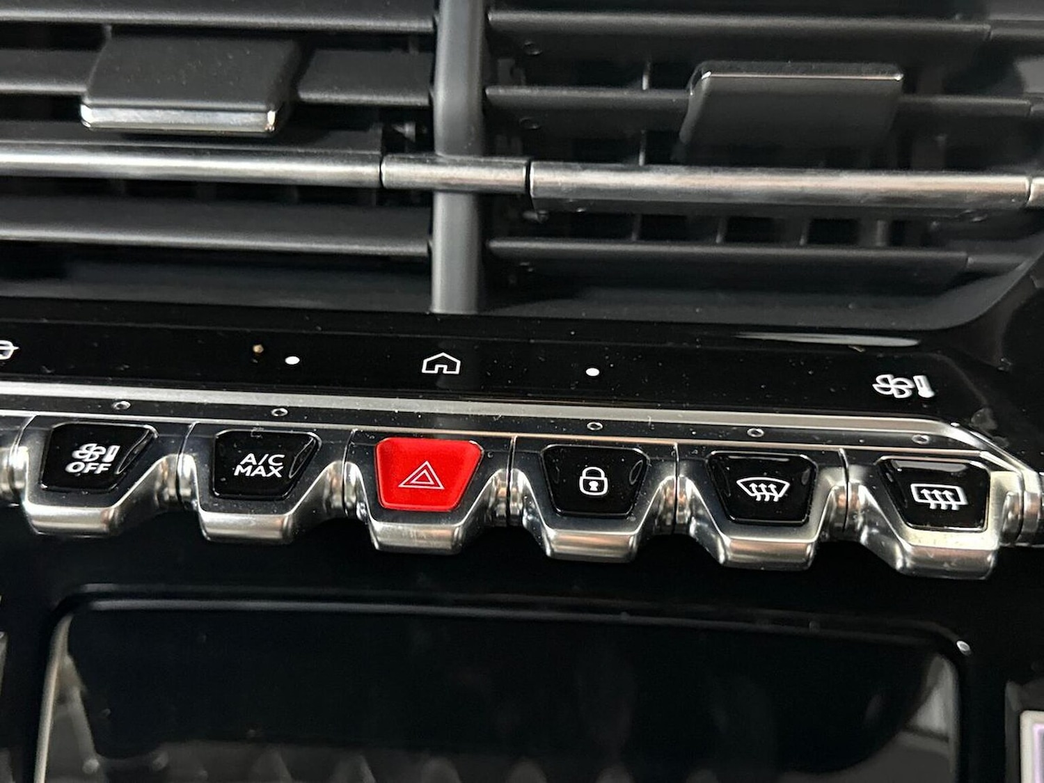 Used Peugeot 208 2024 for sale - 78121847: Photo 24