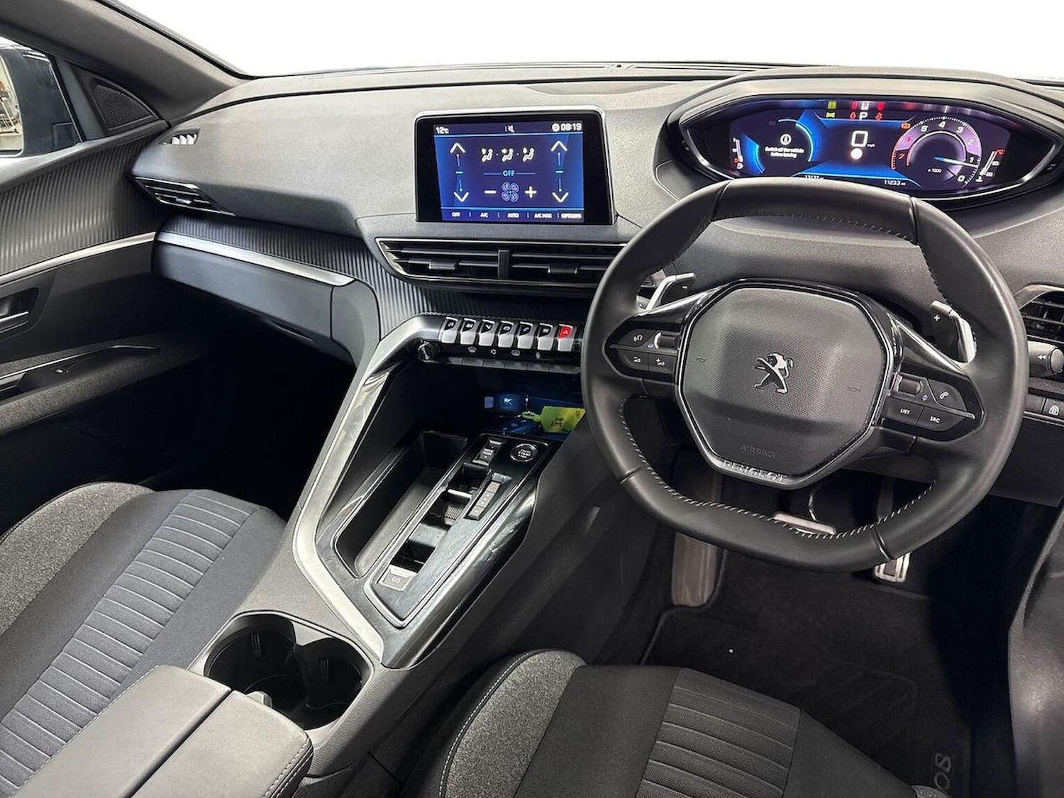 Used Peugeot 3008 2023 for sale - 78176495: Photo 11