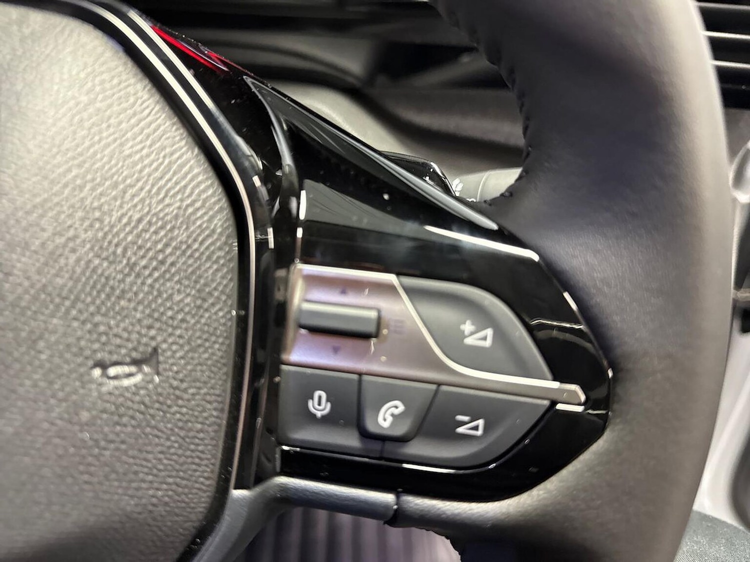 Used Peugeot 408 2025 for sale - 76588588: Photo 25