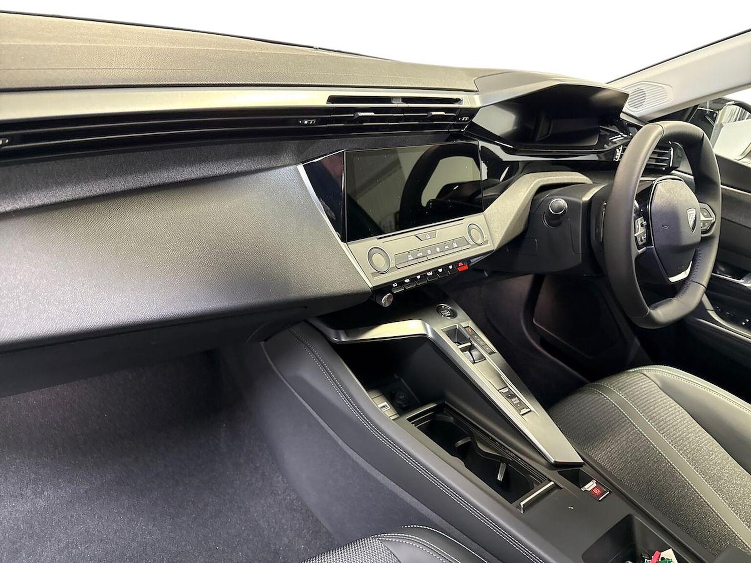 Used Peugeot 408 2025 for sale - 76588588: Photo 7