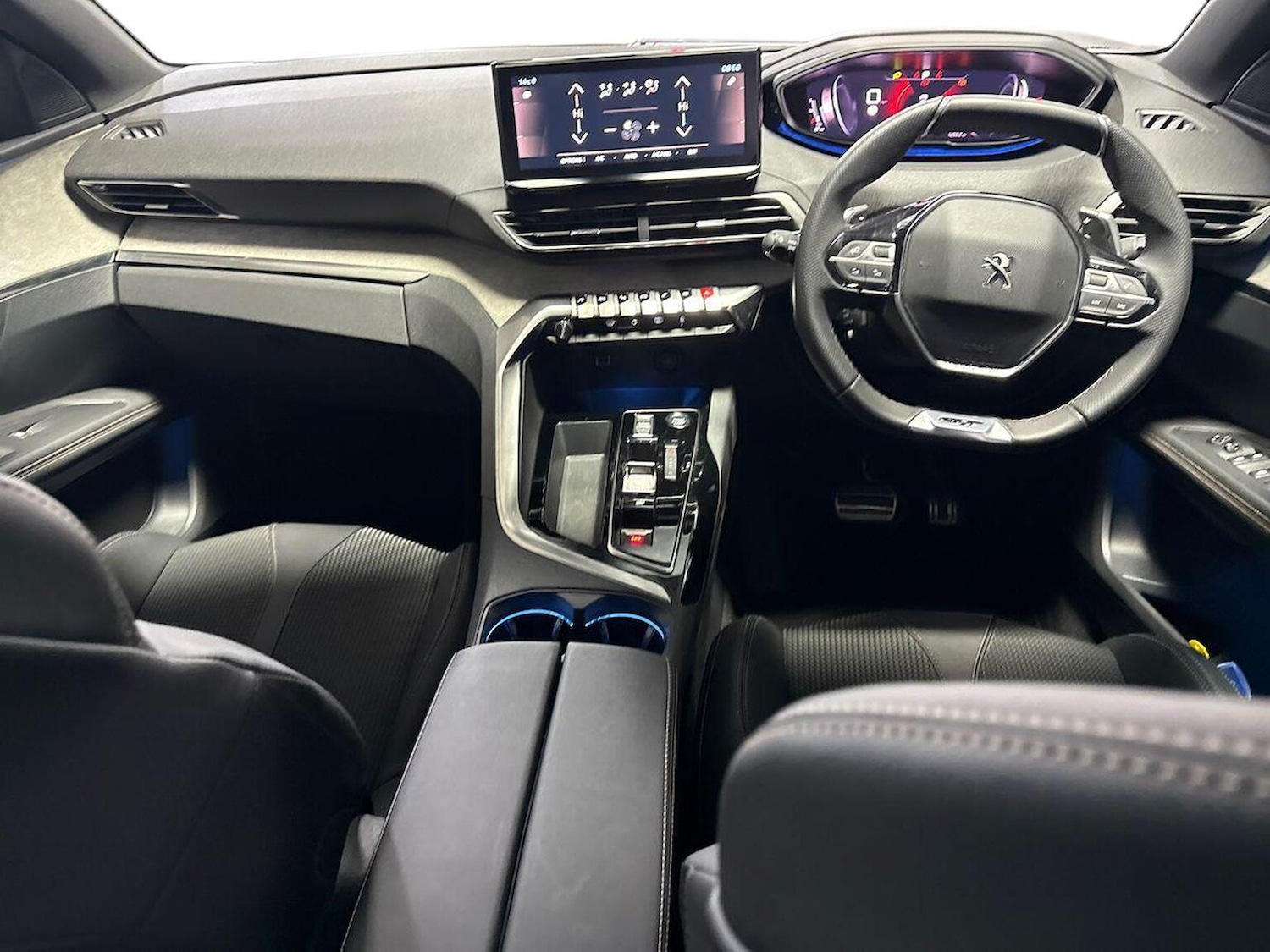 Used Peugeot 3008 2024 for sale - 77707393: Photo 8