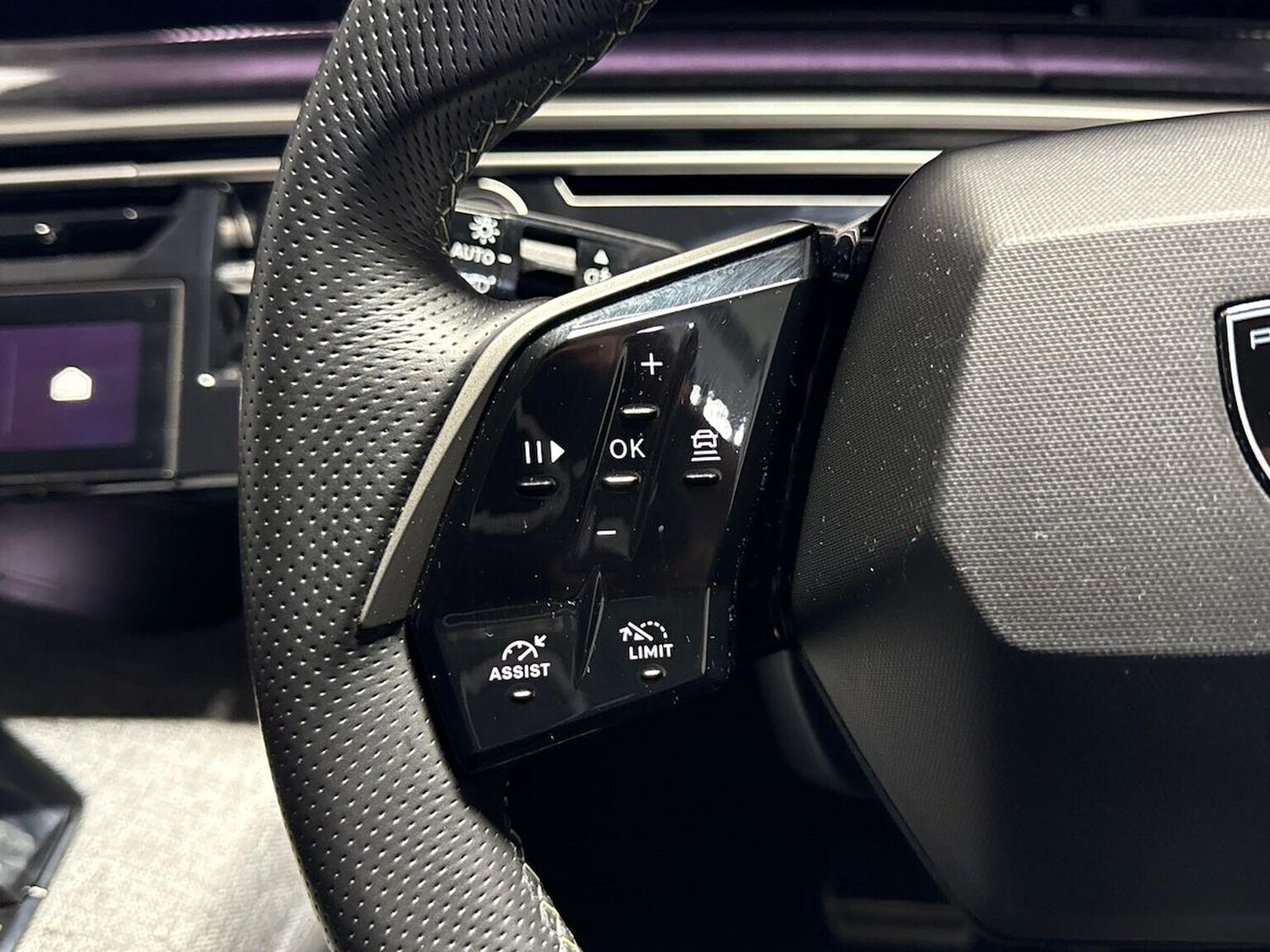 Used Peugeot 3008 2025 for sale - 76848741: Photo 24