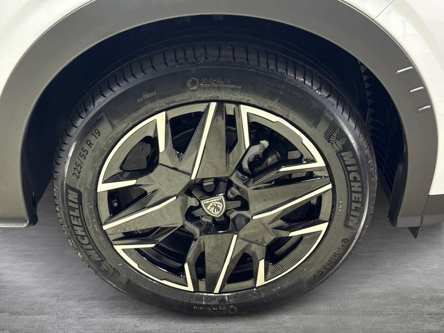 Used Peugeot 3008 2025 for sale - 76848741: Photo 6