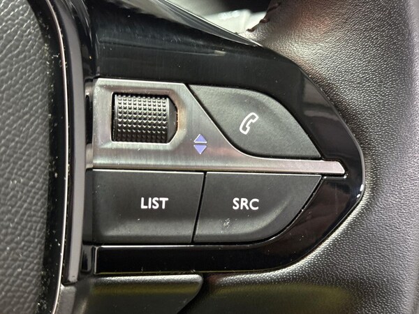 Used Peugeot 208 2021 for sale - 76231719: Photo 24