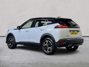 Used Peugeot 2008 2025 for sale - 77616729: Photo