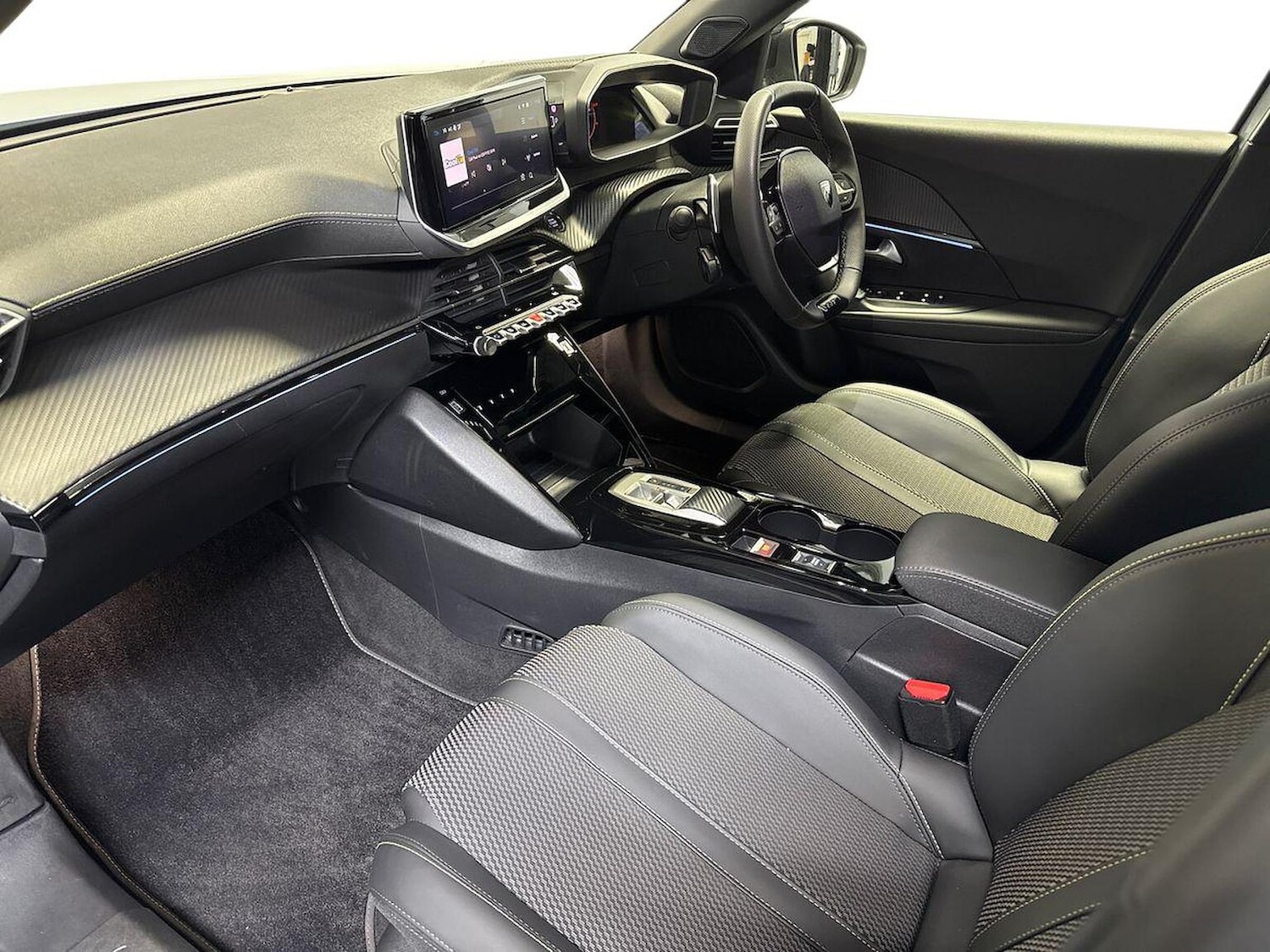 Used Peugeot 2008 2025 for sale - 77616729: Photo 7