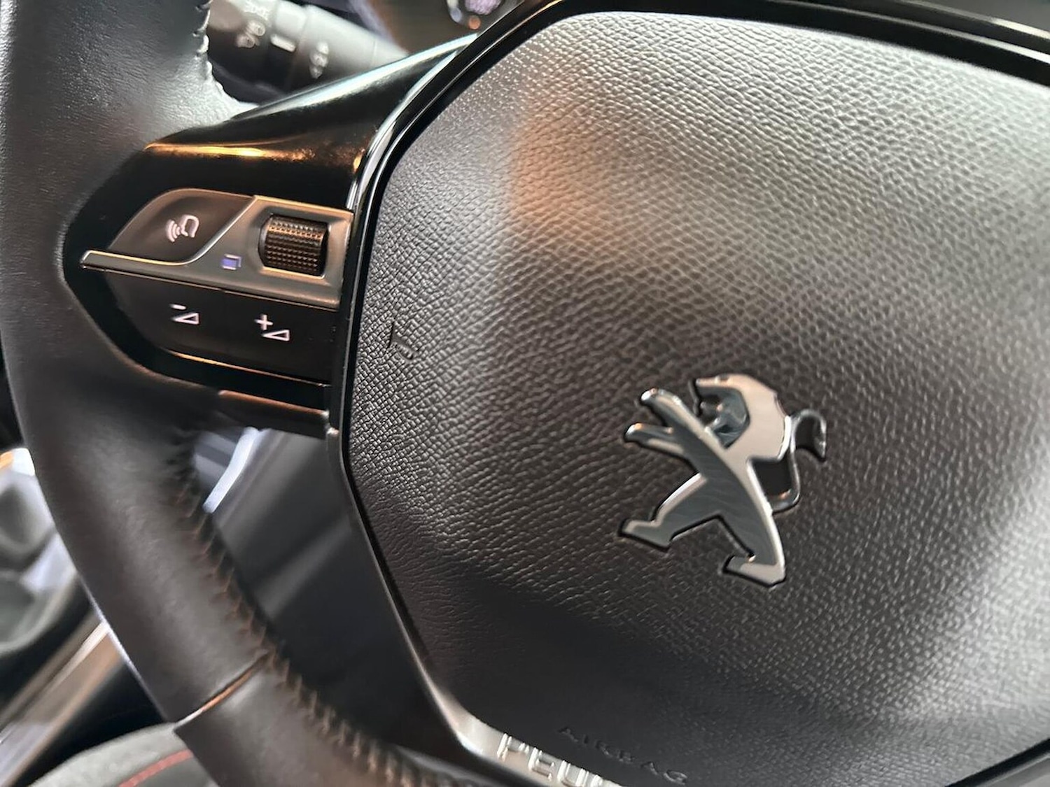 Used Peugeot 208 2023 for sale - 78194062: Photo 27