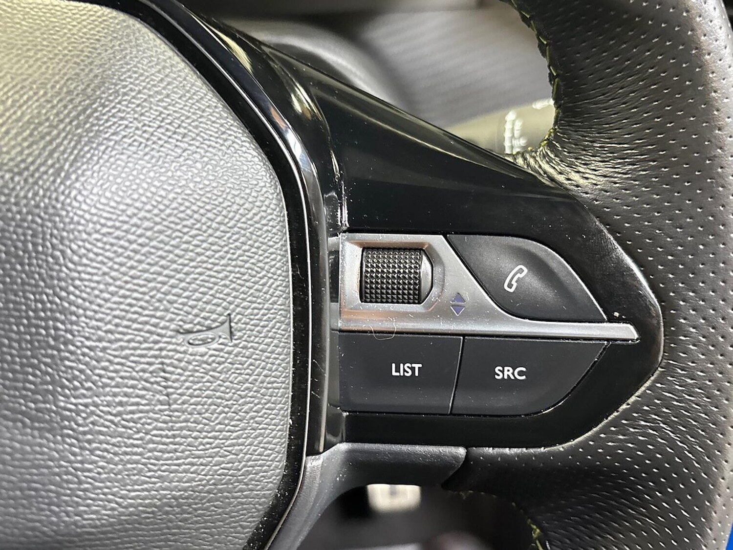Used Peugeot 208 2021 for sale - 76114238: Photo 25