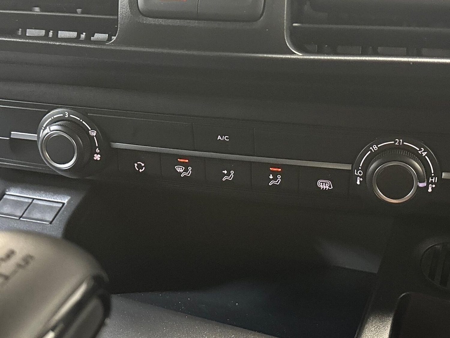 Used Peugeot Expert 2025 for sale - 76904987: Photo 12