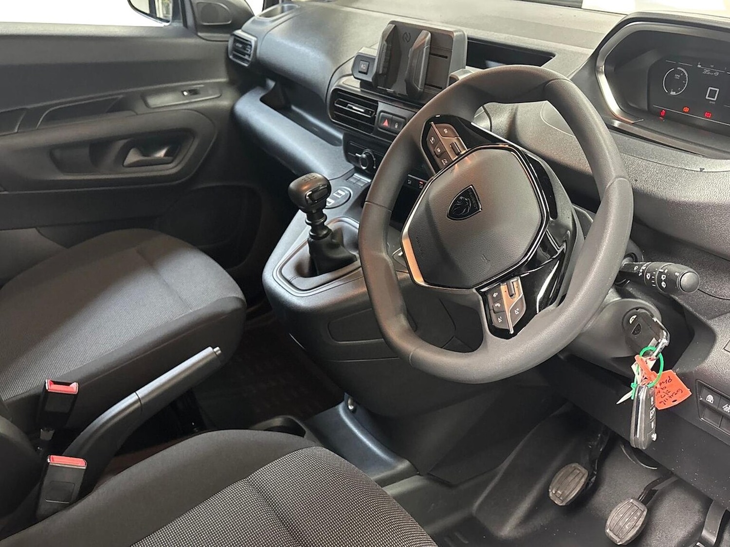 Used Peugeot Expert 2025 for sale - 76904987: Photo 15