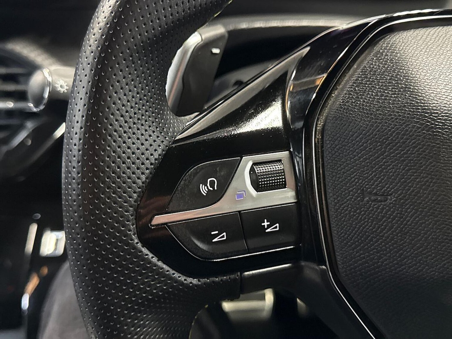 Used Peugeot 208 2023 for sale - 76531381: Photo 25