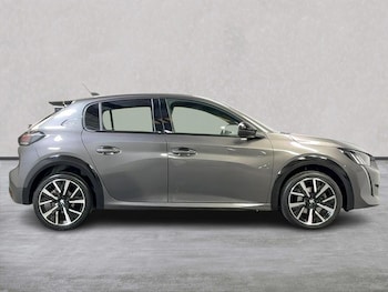 Used Peugeot 208 2023 for sale - 76531381: Photo