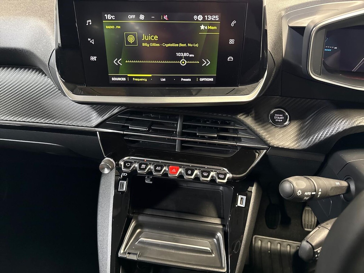 Used Peugeot 2008 2022 for sale - 76461831: Photo 11