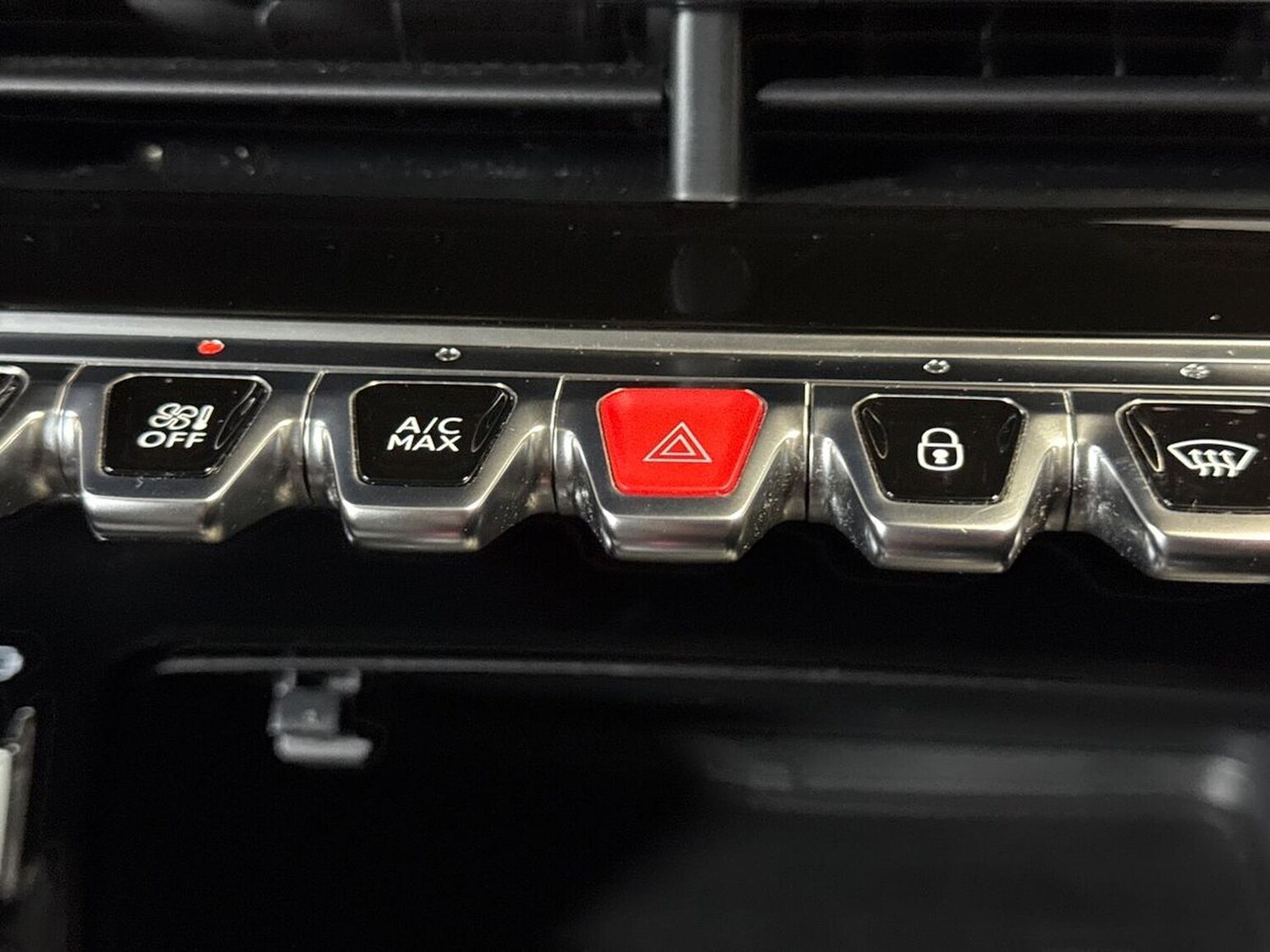 Used Peugeot 2008 2022 for sale - 76461831: Photo 22