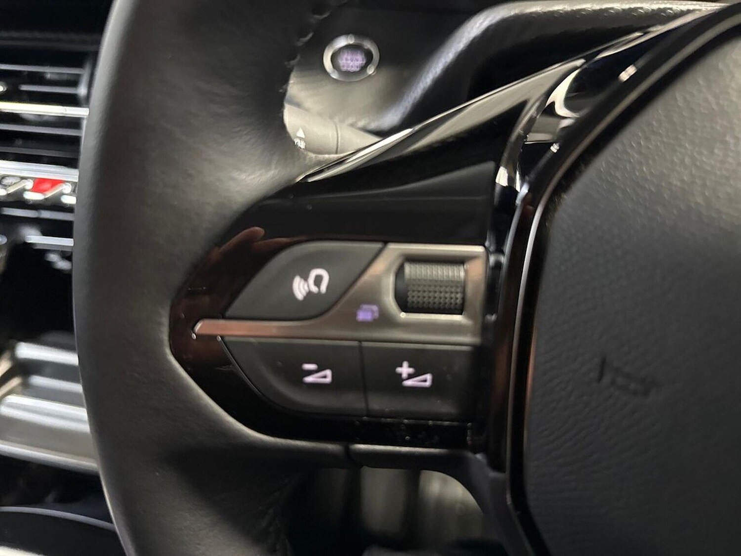 Used Peugeot 2008 2022 for sale - 76461831: Photo 24