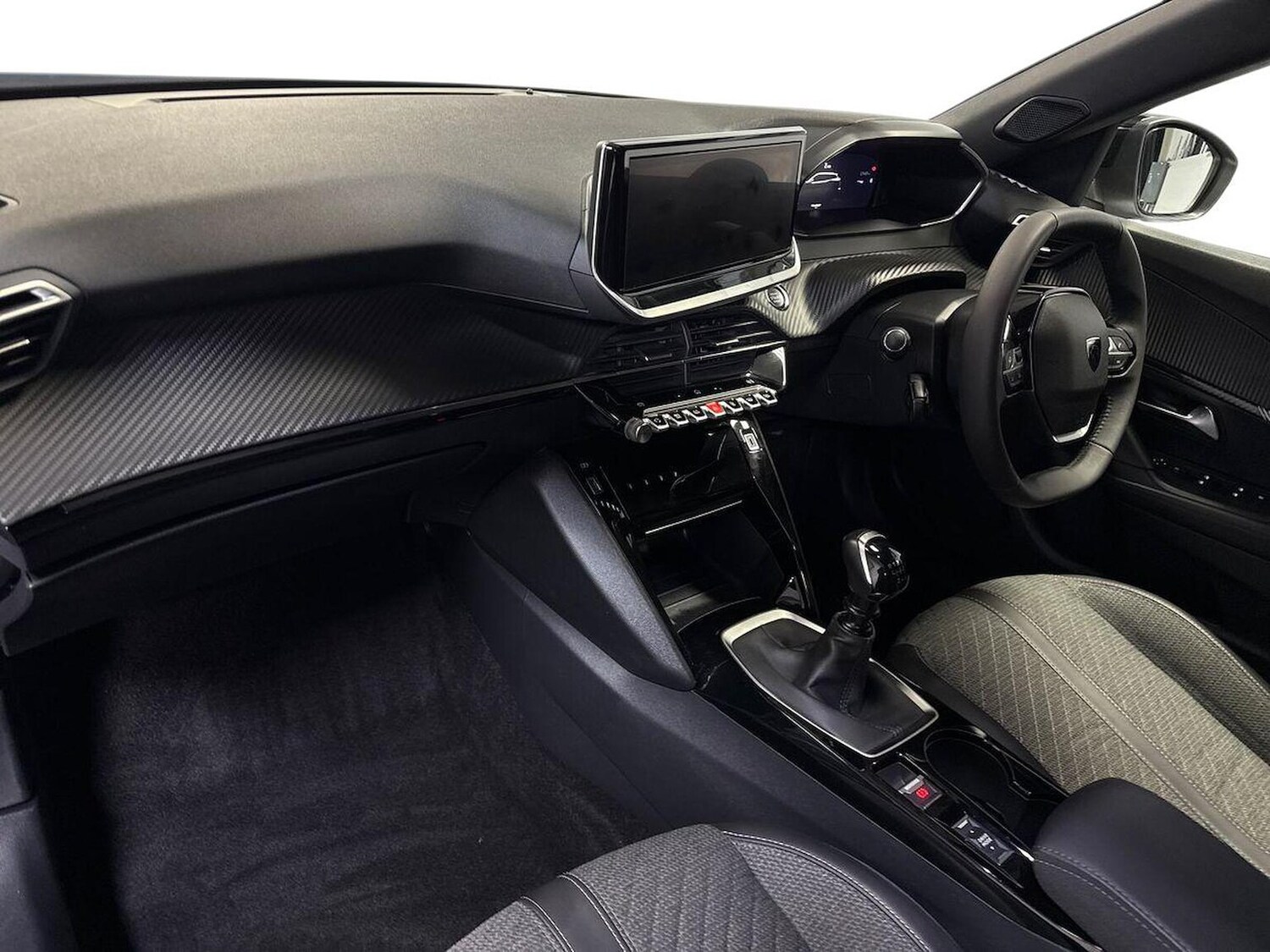 Used Peugeot 2008 2023 for sale - 76352482: Photo 7