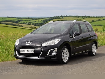 Used Peugeot 308 2011 for sale - 76762610: Photo