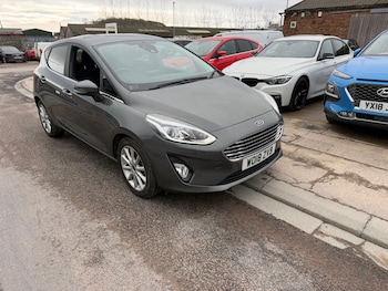 2018 (18) - 1.0 EcoBoost Titanium 5dr