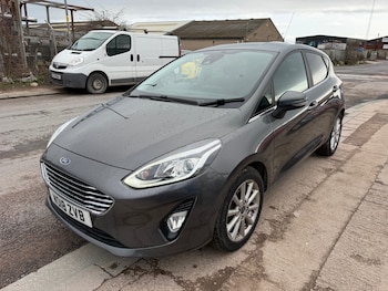 Used Ford Fiesta 2018 for sale - 77634737: Photo