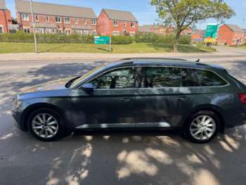 Used Skoda Superb 2017 for sale - 73996513: Photo