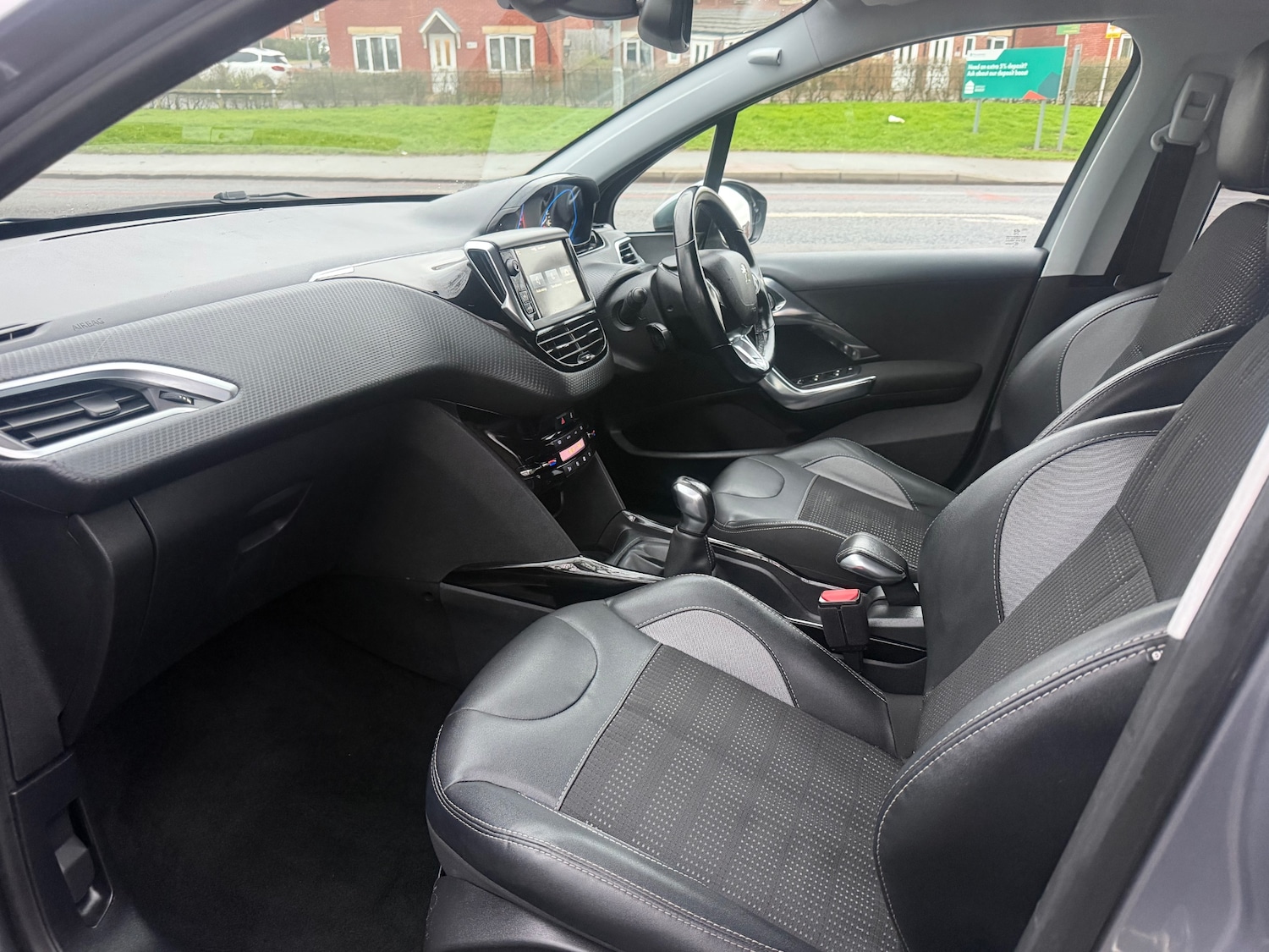 Used Peugeot 2008 2016 for sale - 77301497: Photo 13