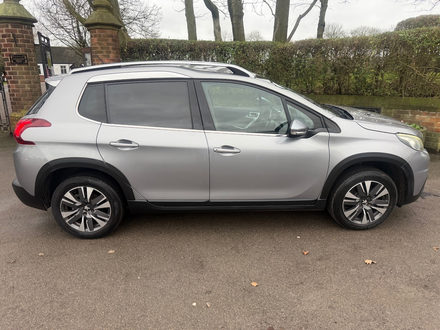 Used Peugeot 2008 2016 for sale - 77301497: Photo 5