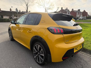 Used Peugeot 208 2021 for sale - 77321829: Photo
