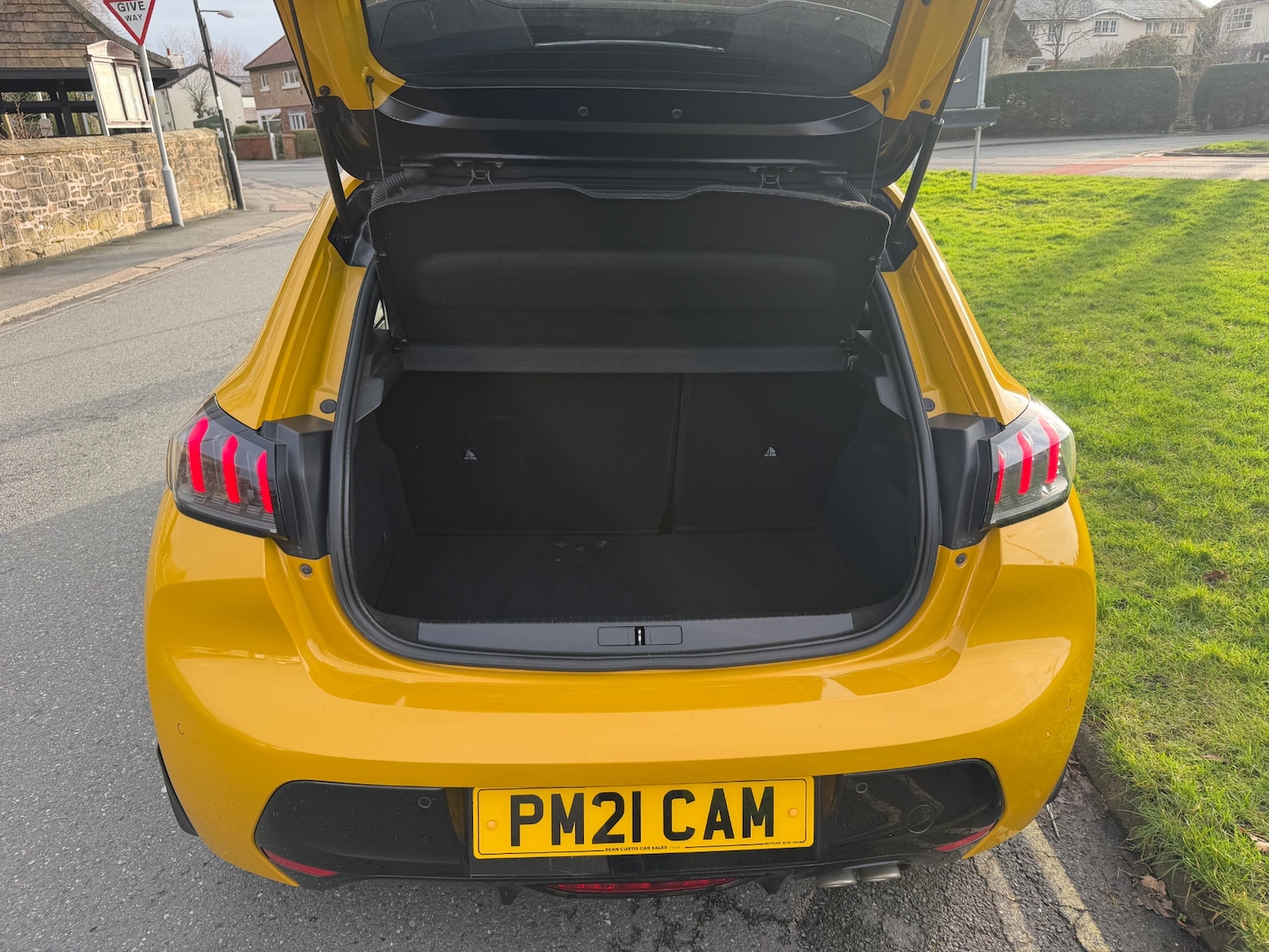 Used Peugeot 208 2021 for sale - 77321829: Photo 9