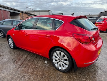 Used Vauxhall Astra 2013 for sale - 76483294: Photo