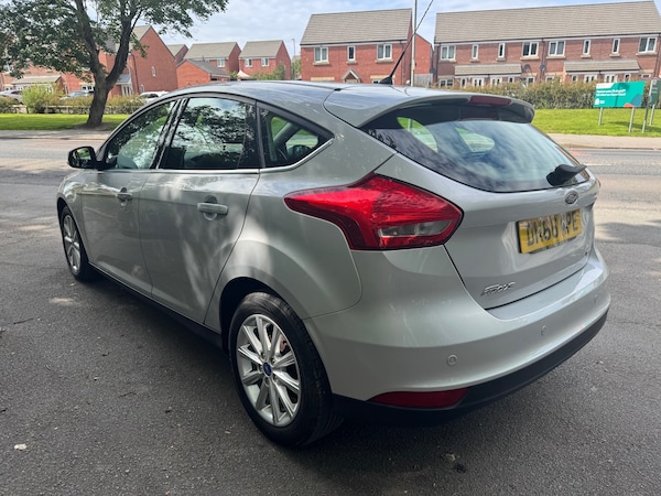 Used Ford Focus 2017 for sale - 75328559: Photo 4